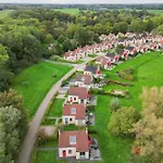6 - Persoons Lakeside 35 * Ewijk