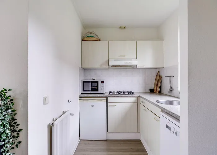 6 - Persoons Lakeside 35 * Ewijk