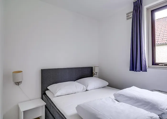 6 - Persoons Lakeside 35 بيت للعطل *