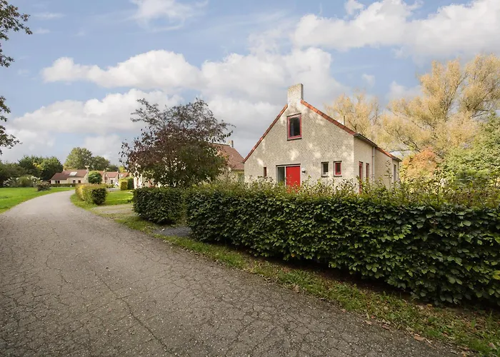 6 - Persoons Lakeside 35 * Ewijk