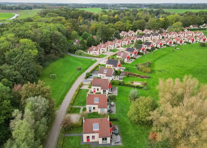 6 - Persoons Lakeside 35 * Ewijk